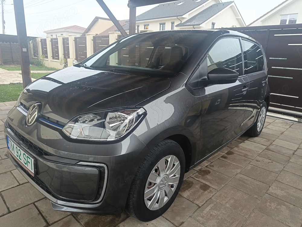 Volkswagen e-up! electric, automată, full opțiuni, stare impecabilă