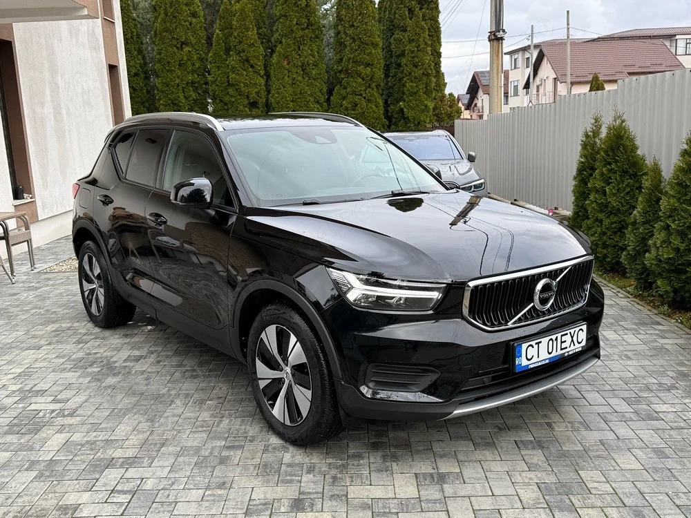 VOLVO XC40 2.0 benzina mhev 