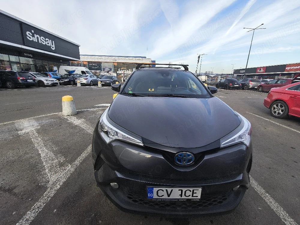 Toyota C-hr nouă din România 