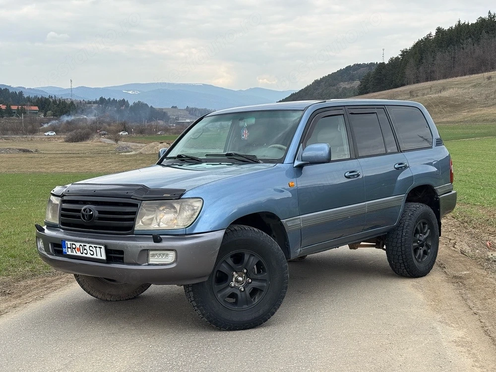 Toyota Land Cruiser 100 