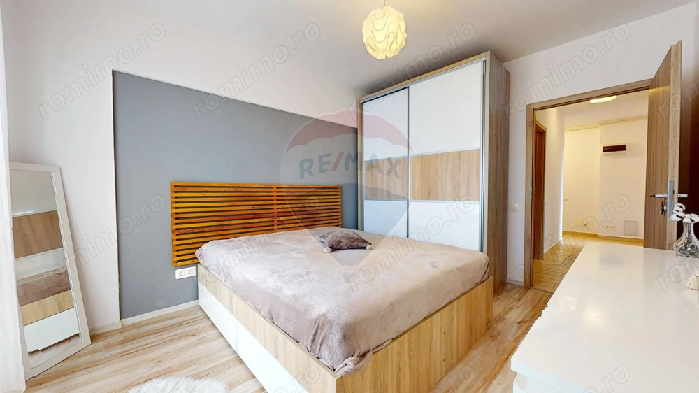 Apartament cu 2 camere de închiriat în zona Tractorul