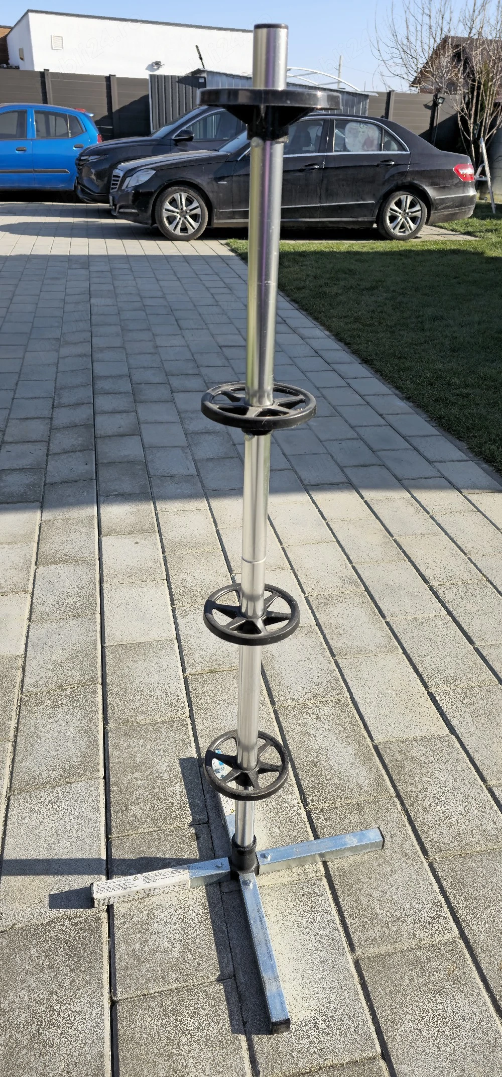 Suport vertical roti auto