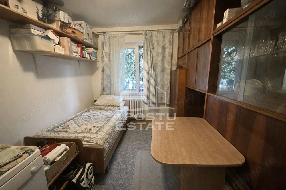 Garsoniera de vanzare la parter, zona Dambovita, Timisoara