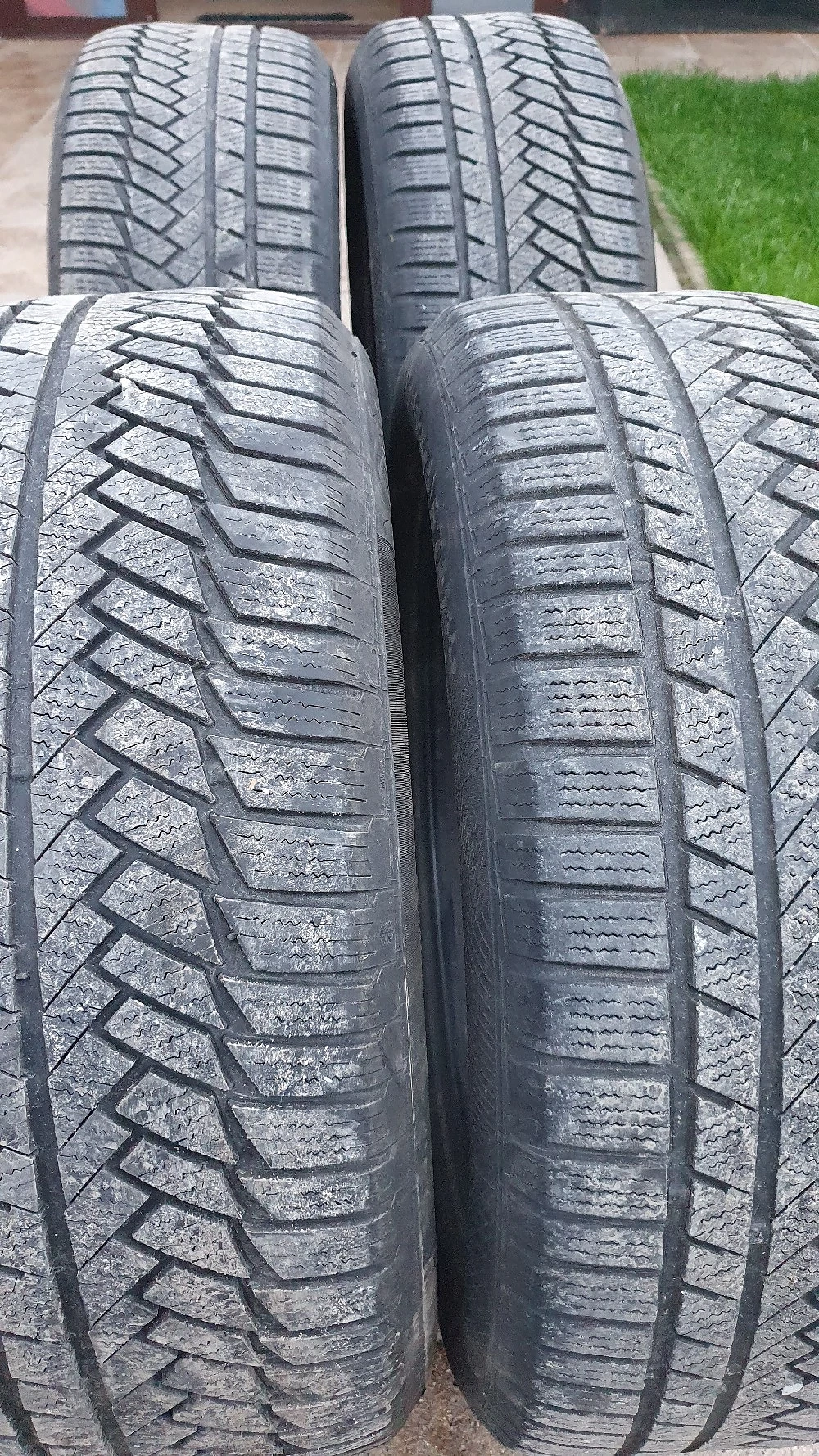 vind 4 cauciucuri Continental   