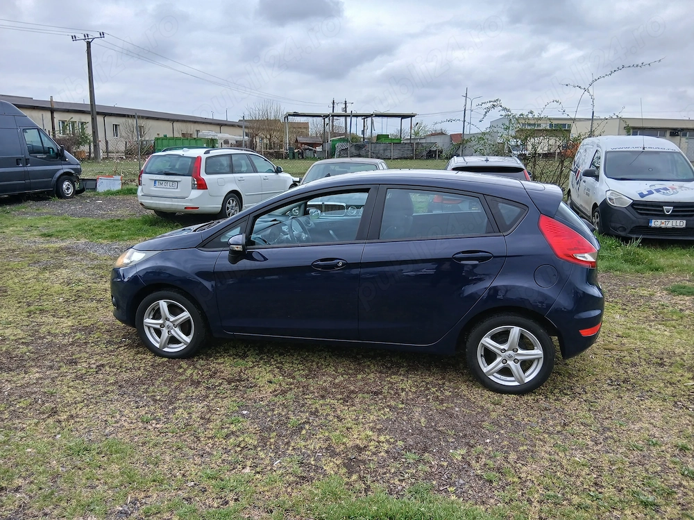 Ford fiesta an 2010 benzina 1.3 klima distribuție lanț euro 5