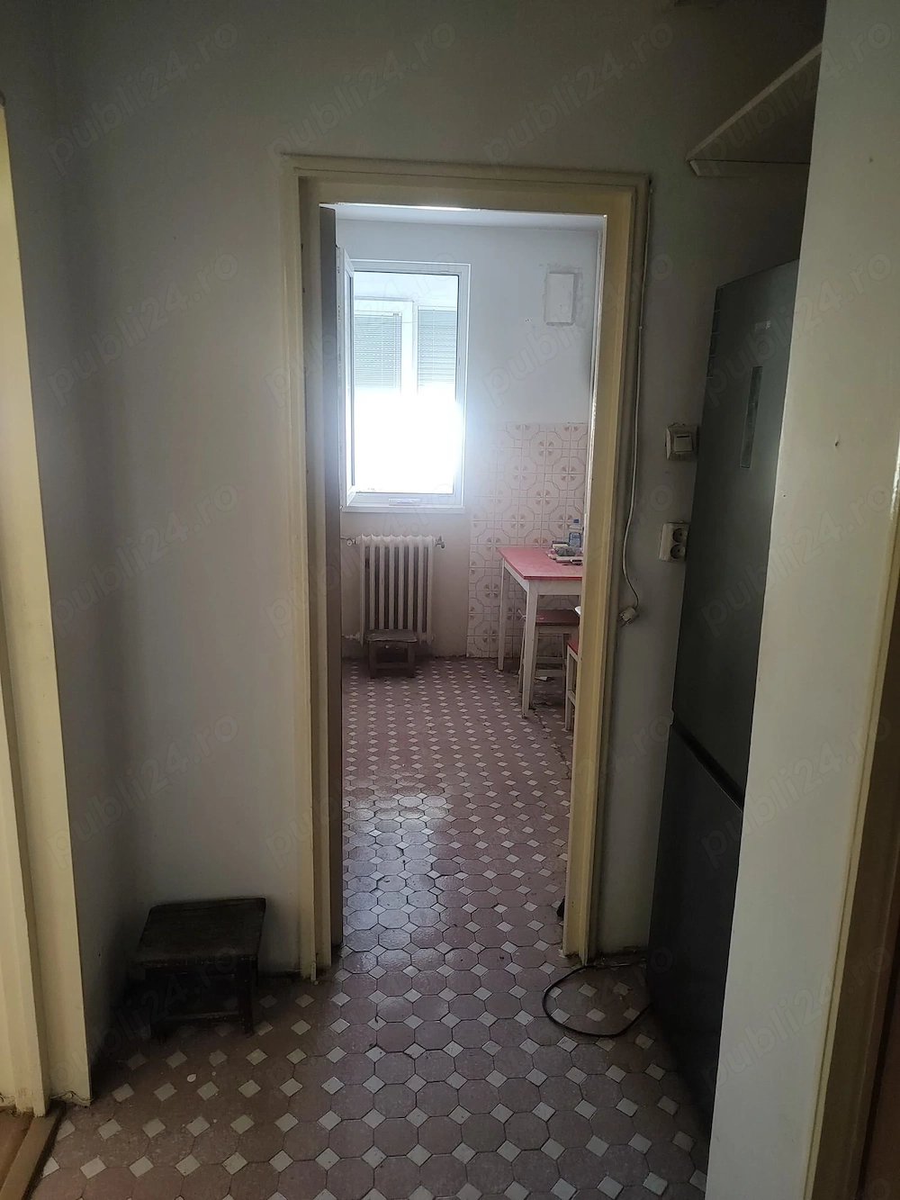 Vand apartament doua camere semidecomandat Drumul Taberei Romancierilor