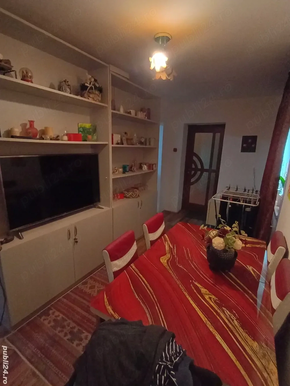 Proprietar inchiriez casa 2 cam zona Lunei