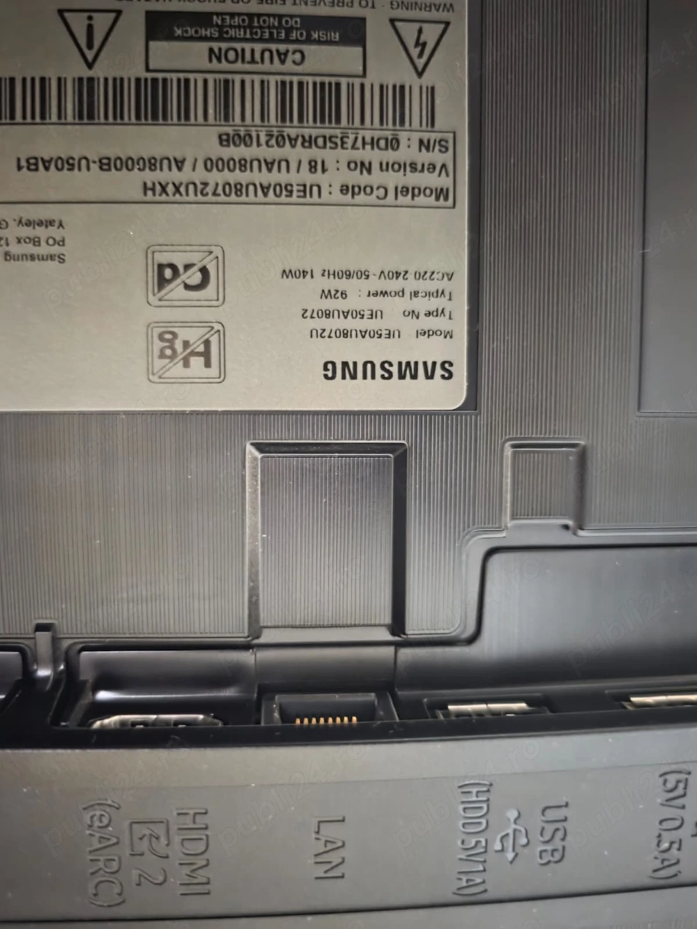 Dezmembrez tv Samsung ue50au8072
