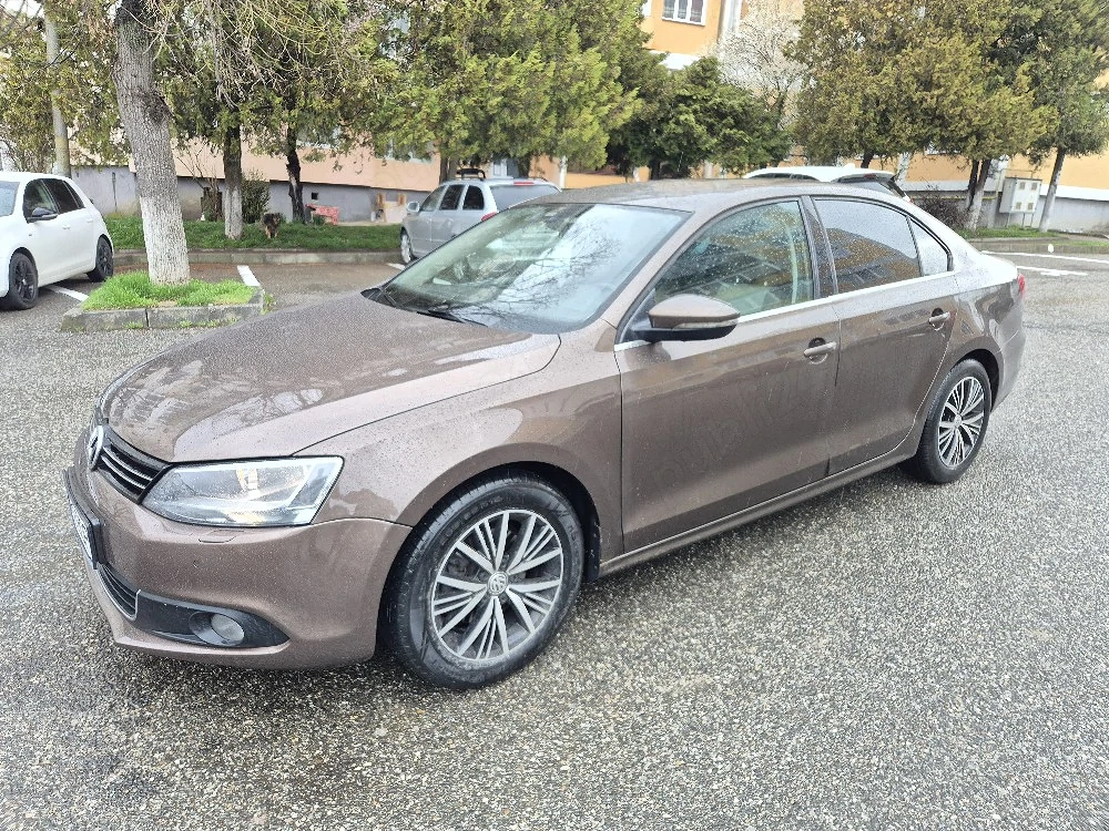 Vw jetta 2014 2.0 140 cp 