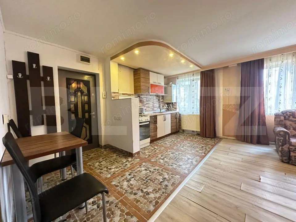 Apartament cu 3 camere, decomandat, parter – Gojdu, spațios, mobilat complet