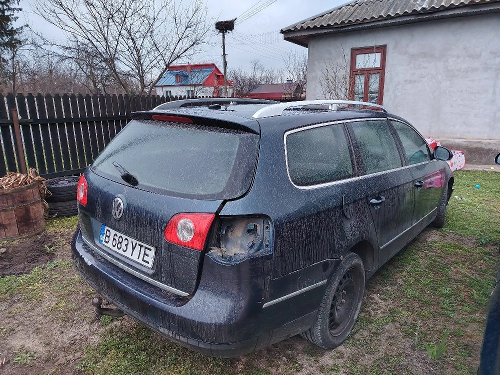 Dezmembrez passat b6 2.0 bmr 170 cp