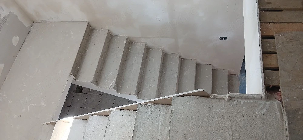 cofrez scari din beton