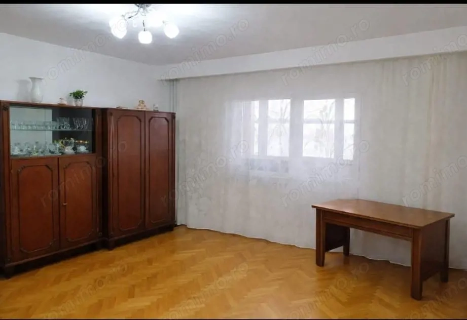 Garsoniera de vanzare, 40 mp, Brazda lui Novac, zona American Style 