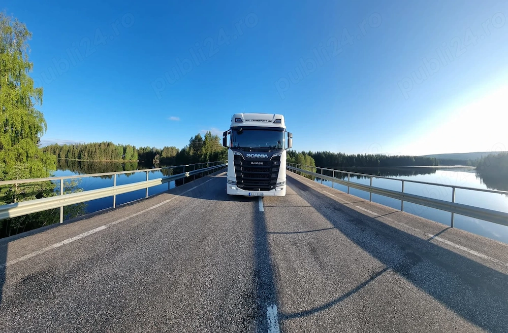 Angajăm Șoferi C+E pentru Suedia     