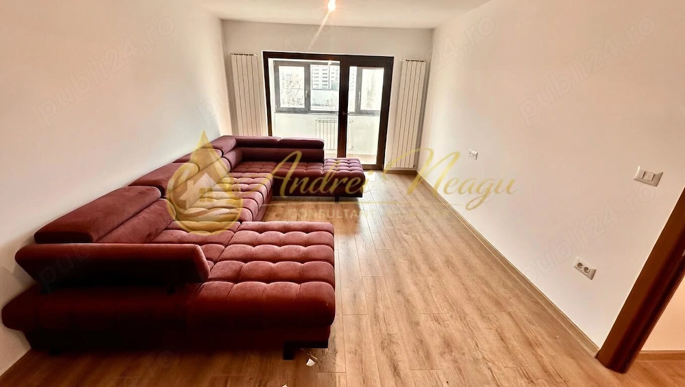 4 camere decomandate, 2 bai , 3 balcoane  Stefan cel Mare Bacau etaj 3 din 4 