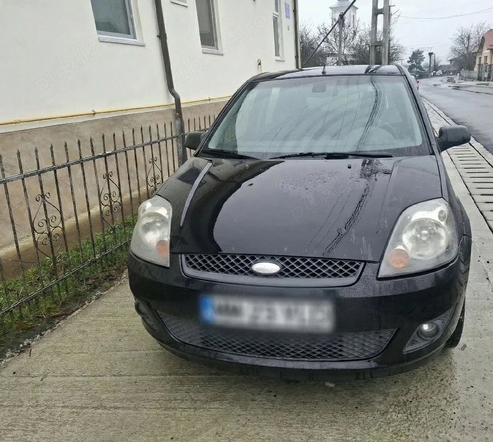 Vând Ford Fiesta 1.6 TDCi