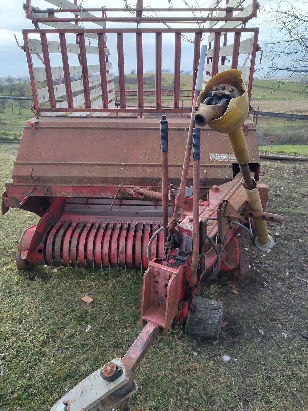 Remorca de adunat fin 