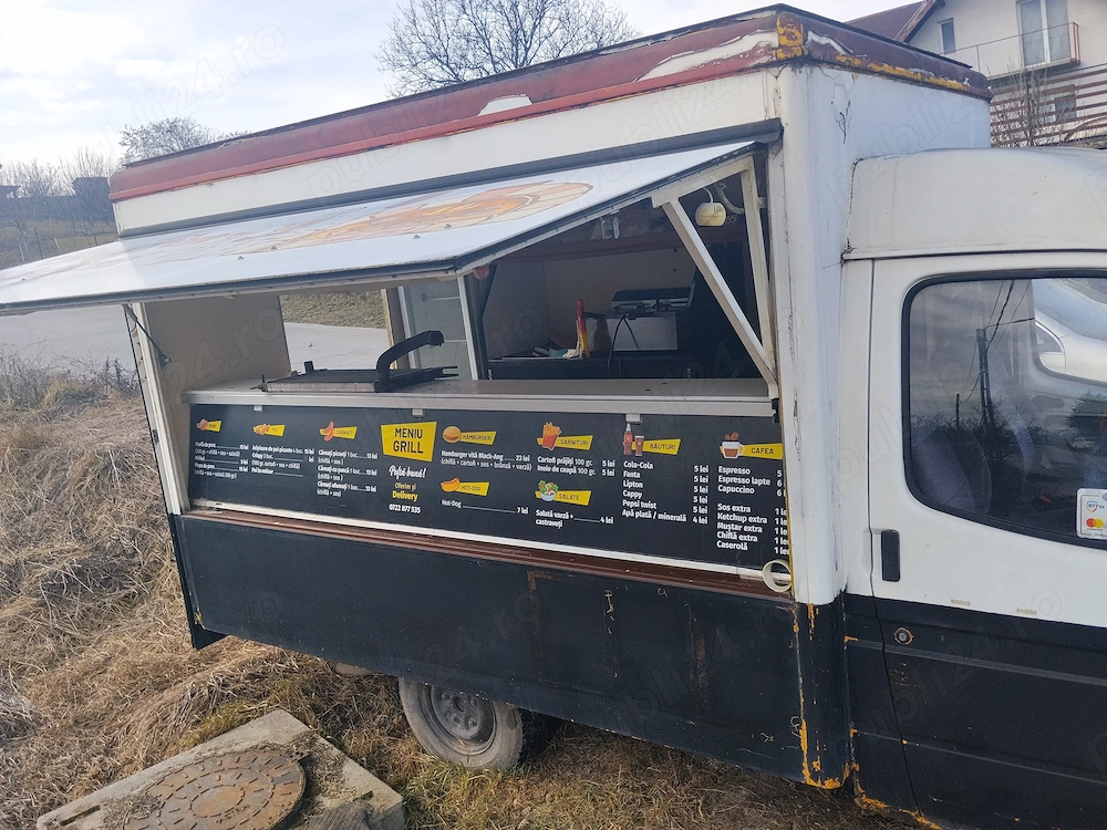 Rulota comerciala food truck inmatriculat schimb 