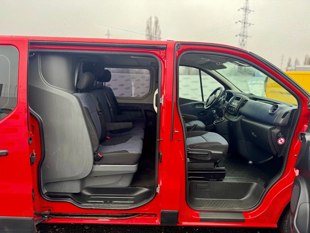 Opel Vivaro 5locuri+marfa 