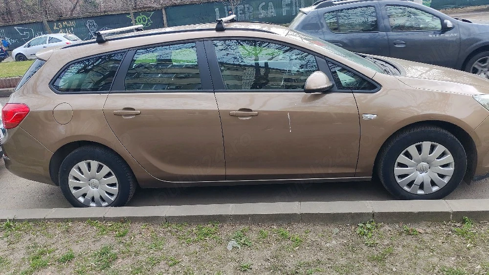 Opel Astra j Sports Tourner Gpl