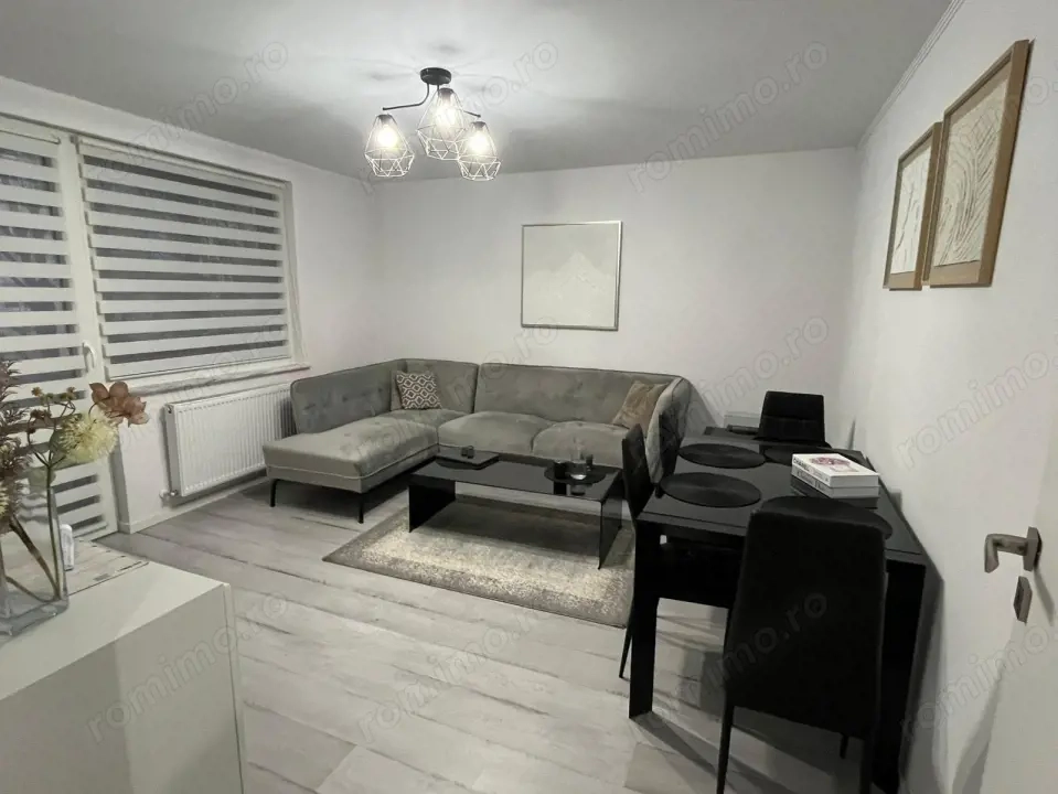 Apartament 3 camere, zona Centrala