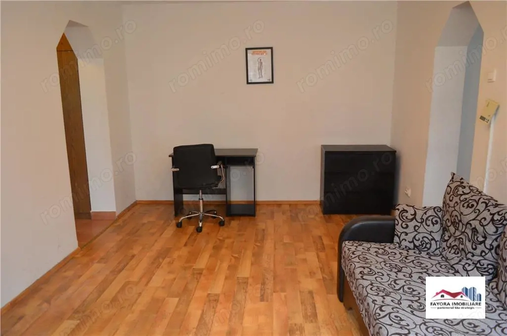 Apartament 2 Camere de Vanzare Zona Cornisa