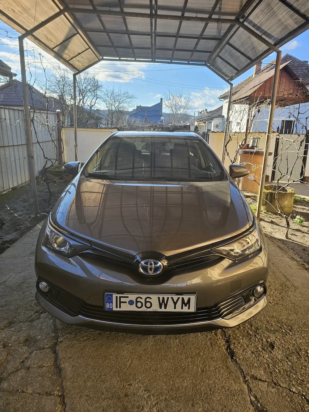 Toyota Auris an 2018 1.8 benzina+hibrid