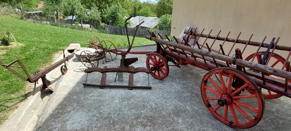 vând căruță decor 