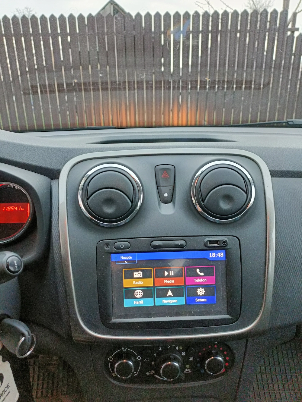 Vând Dacia Logan MCV 1.2
