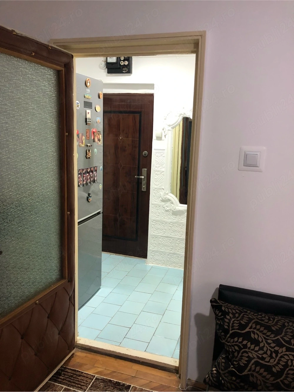 vand apartament 2 camere