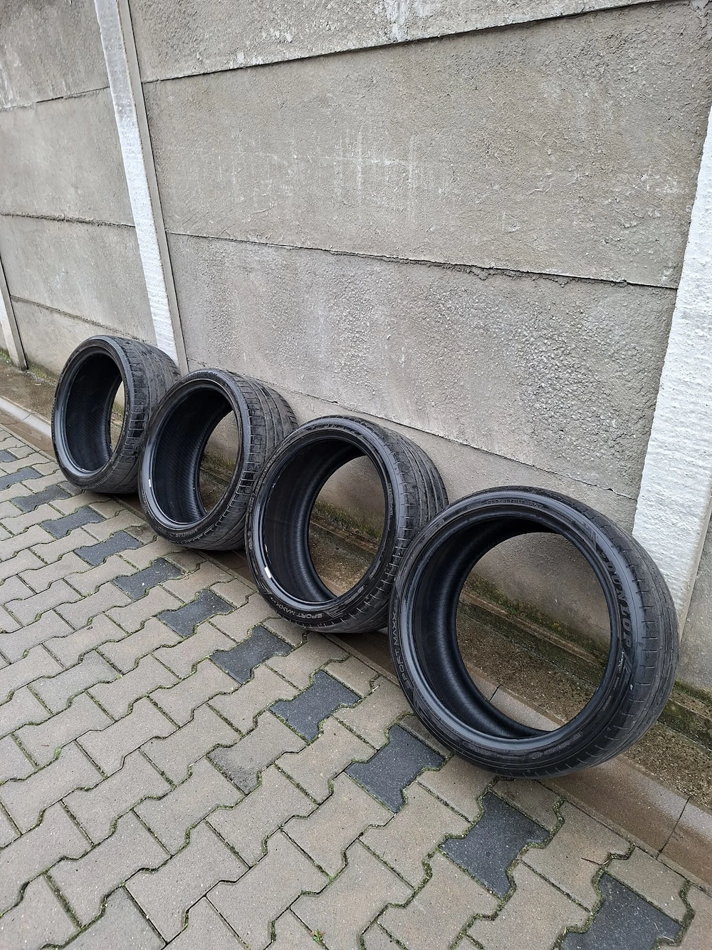 GRATIS!!! 4 Cauciucuri 255/35 R19 