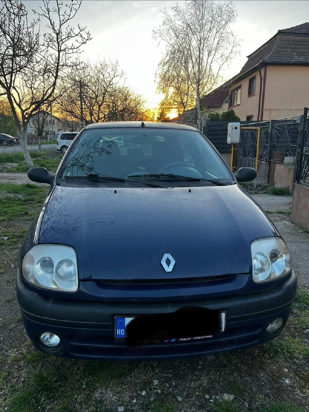 Renault Clio 1, 2 benzina.  2001