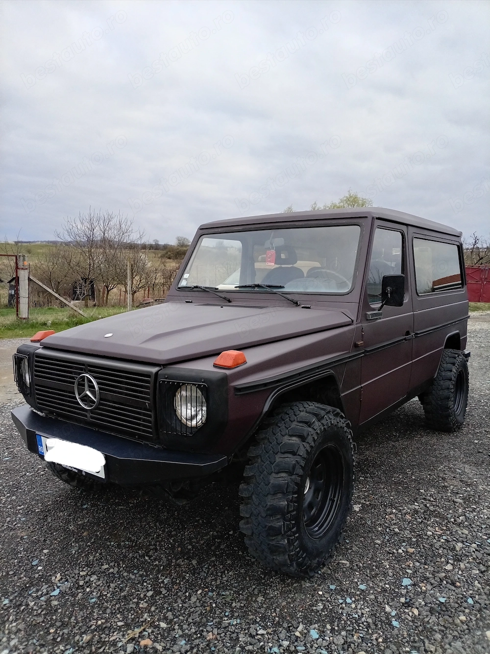 Vând Mercedes Benz G