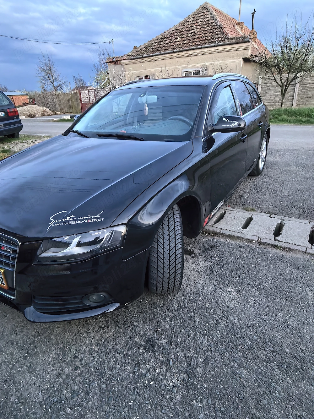 Se Vinde un autoturism 