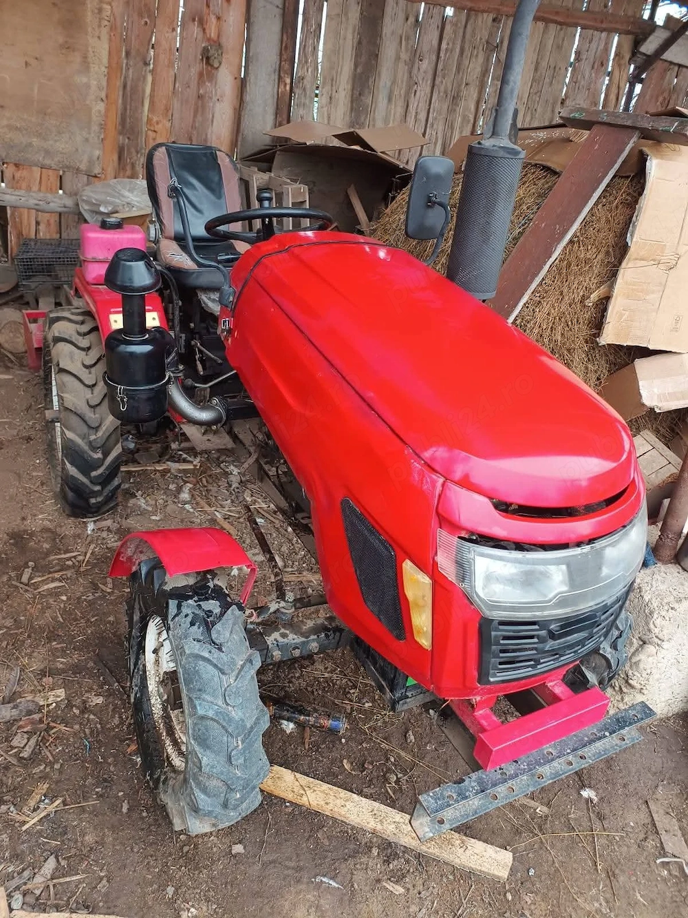 Tractor Konig Traktoren T-180 , pret 2100  usor negociabil