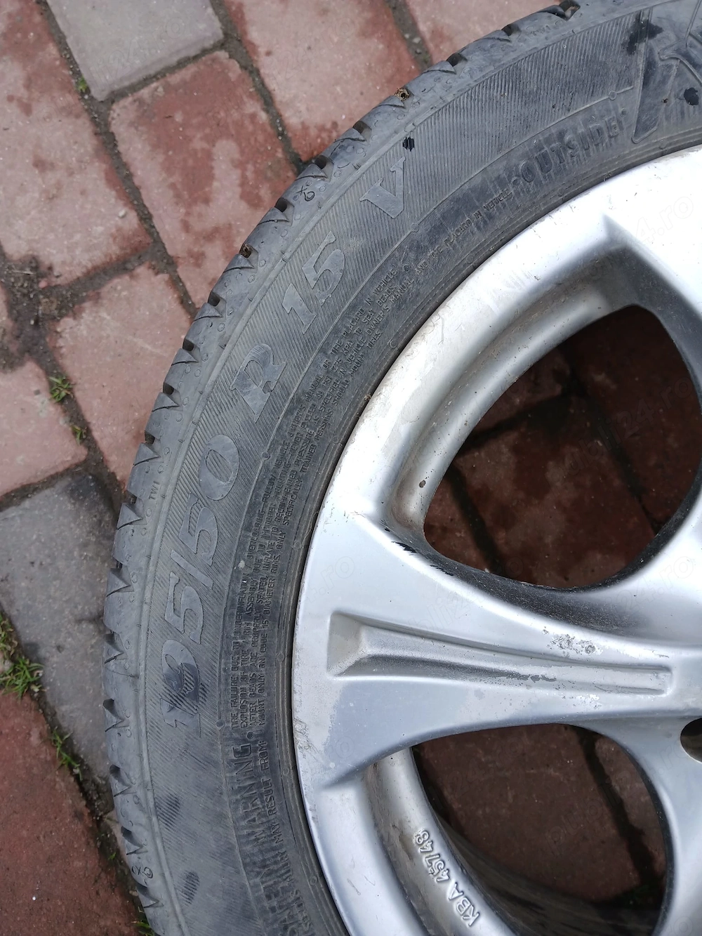 Vând  Jante aliaj set 4 bucăți.