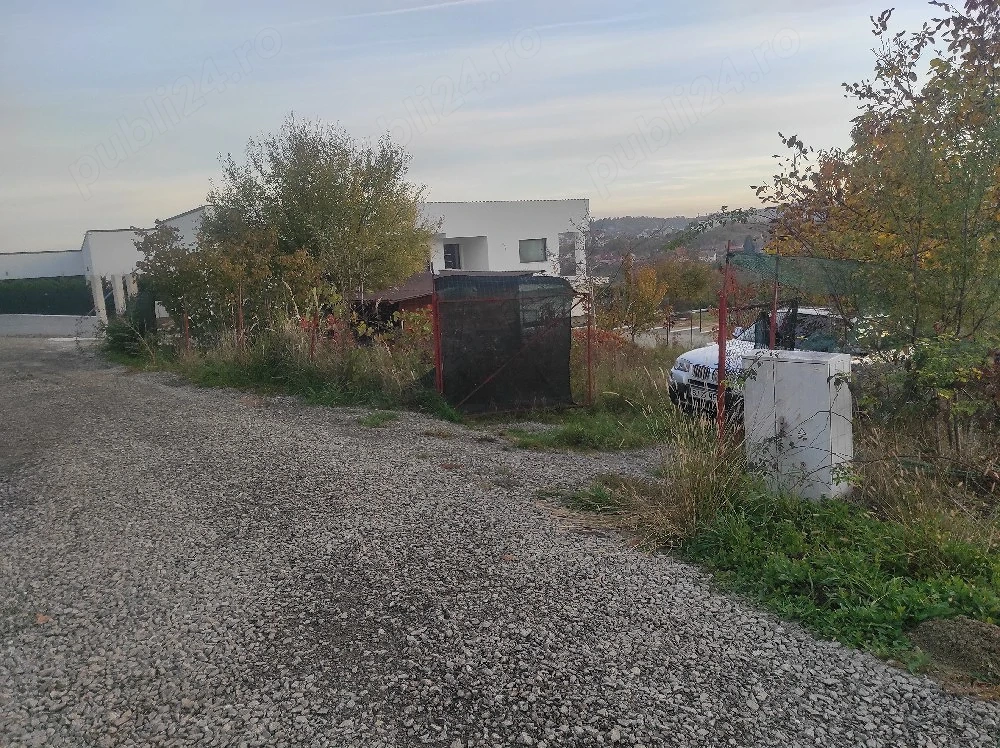 Teren de casa intravilan 9ari intre case Ion 