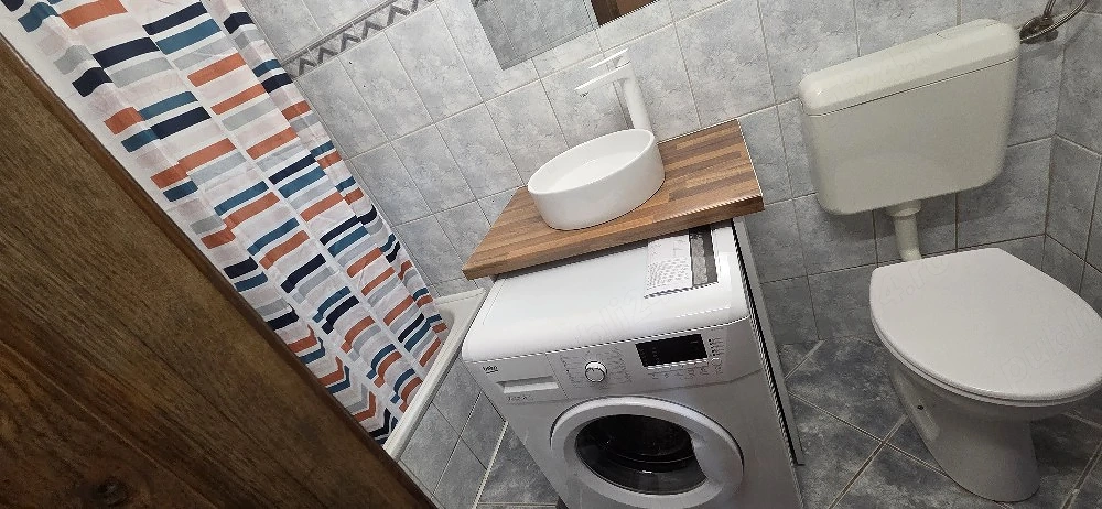 închiriez garsoniera - proprietar 