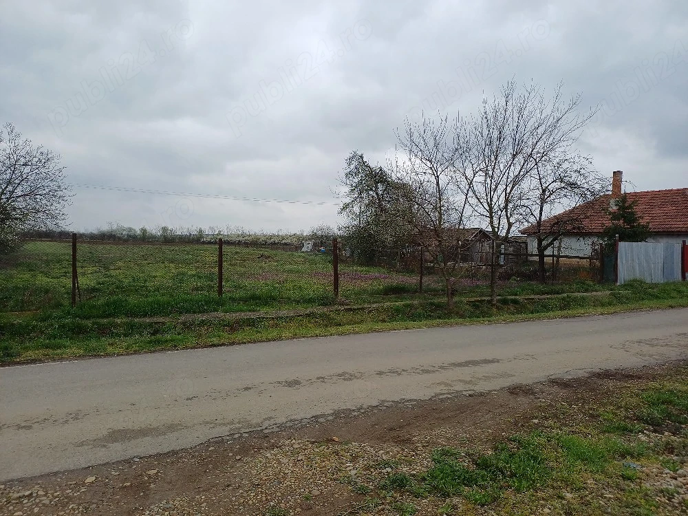 Teren,locuri de casa