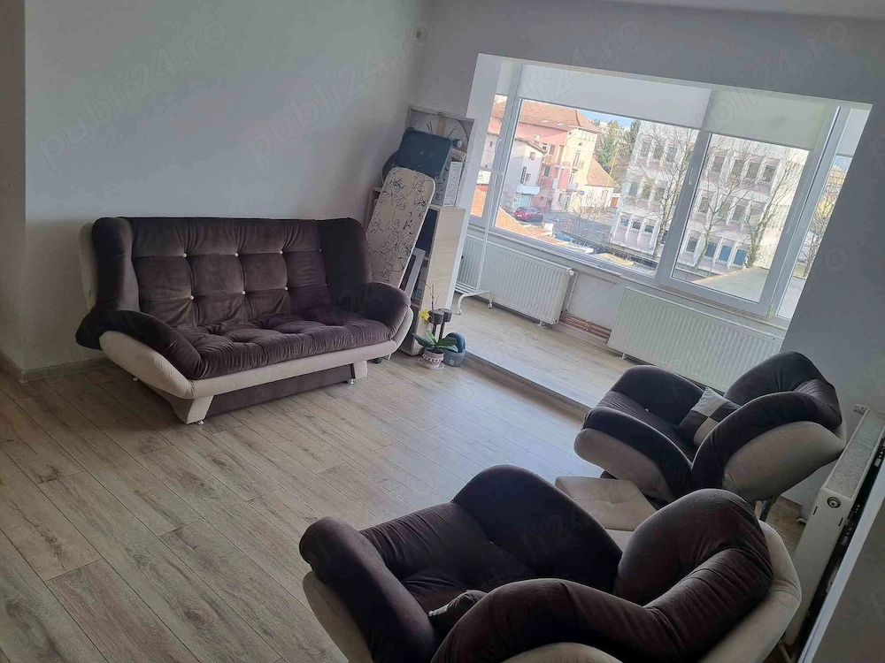 vand apartament in zona Spitalului Județean Brașov