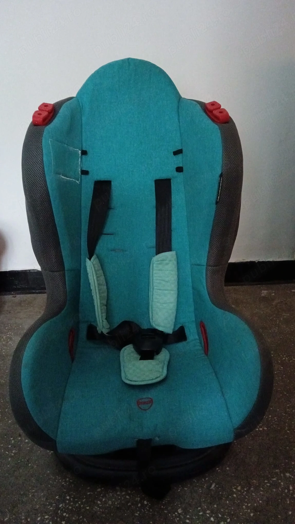 Vand URGENT carucioare si scaune pentru masina, pentru copii, scaun pentru masa