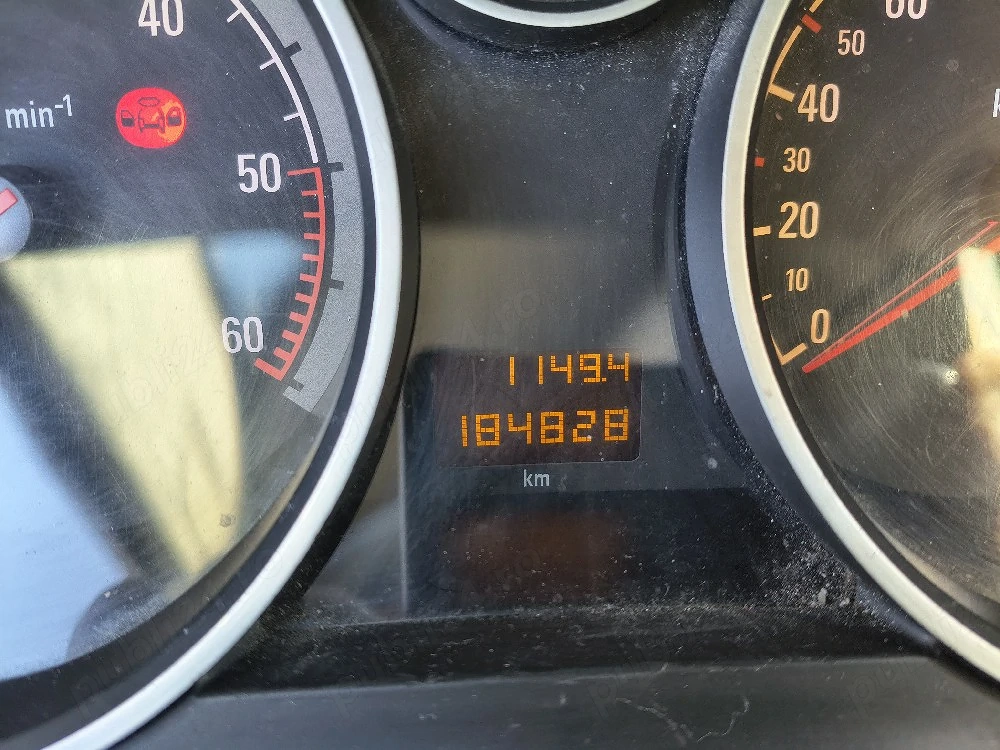 vand sau schimb astra h