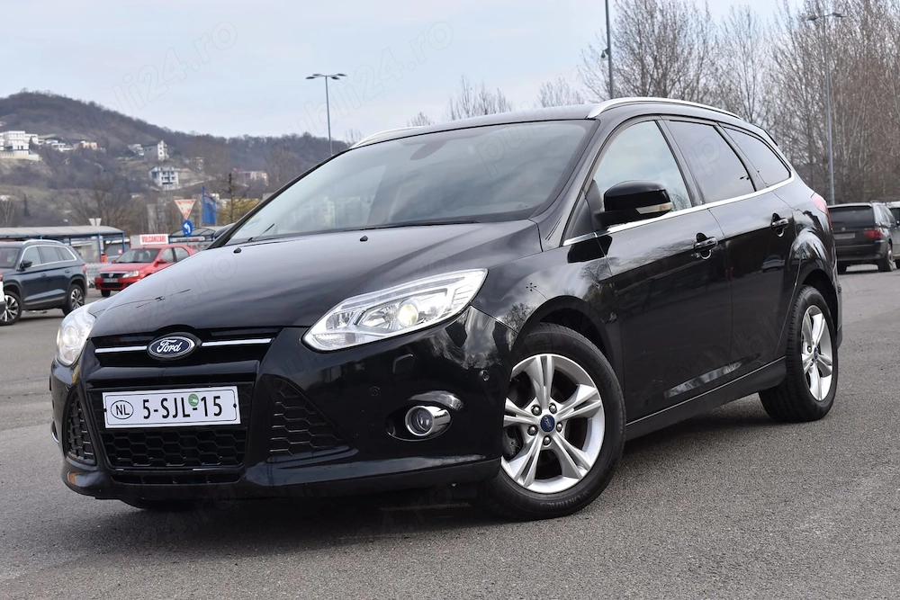 Ford Focus Titanum, Xenon, Incalzire Scaune, Led, Parktronic