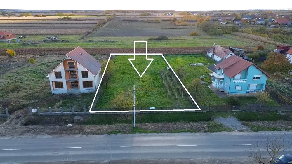 Teren Intravilan la  Strada Principala 7km de Satu Mare