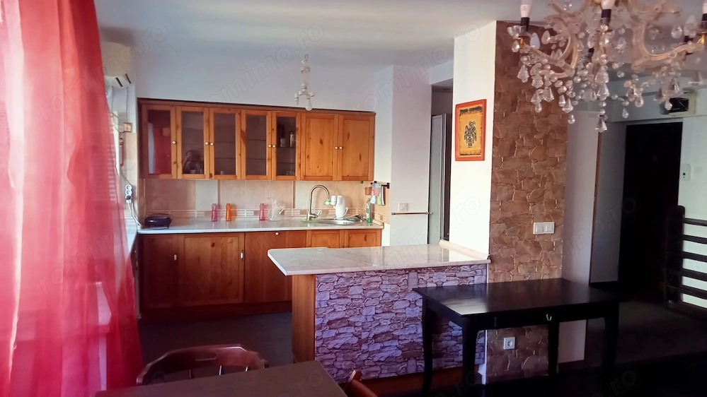 Apartament 4 camere zona Lacul Tei