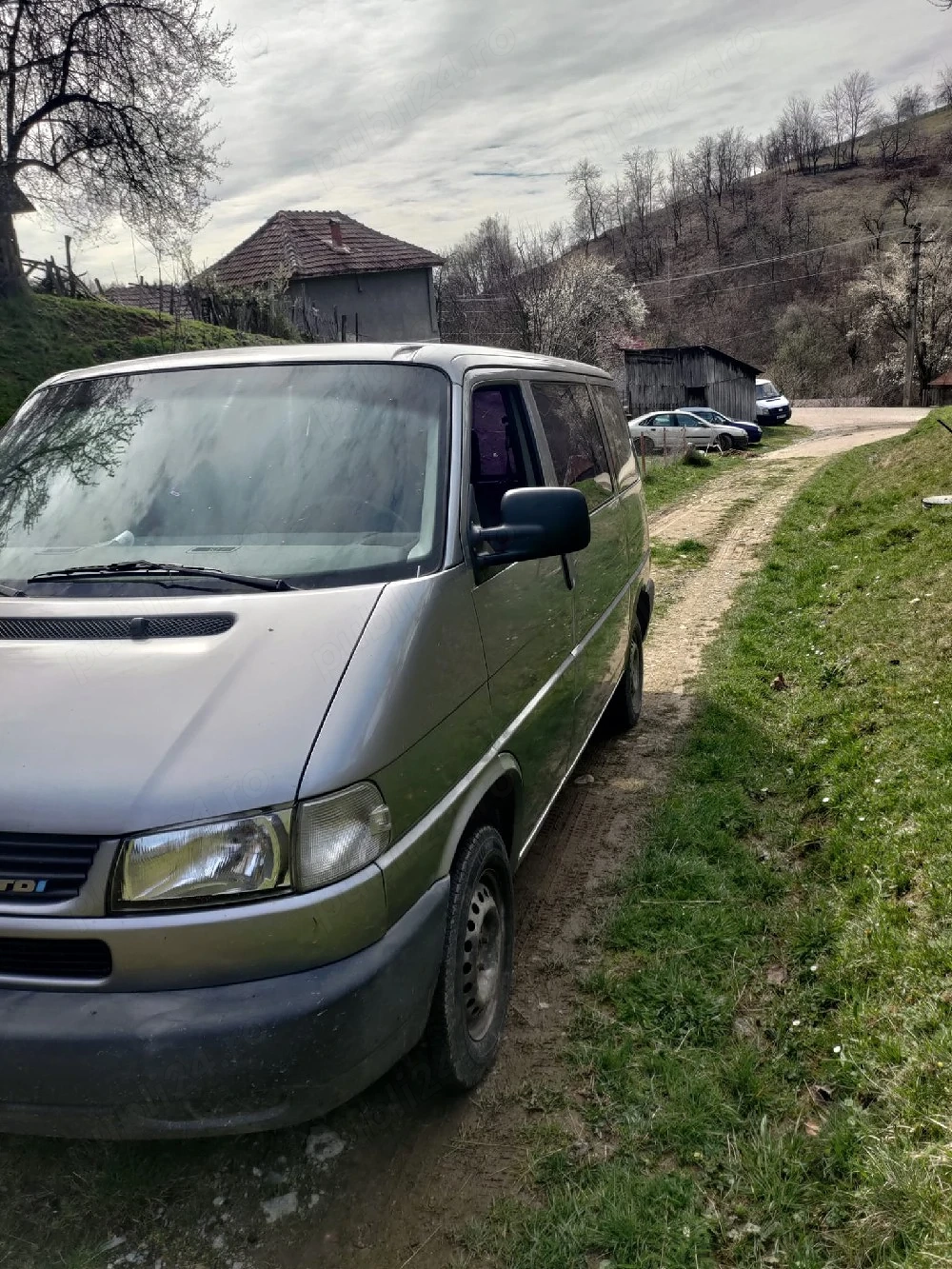 Vând Volkswagen Transporter T4 