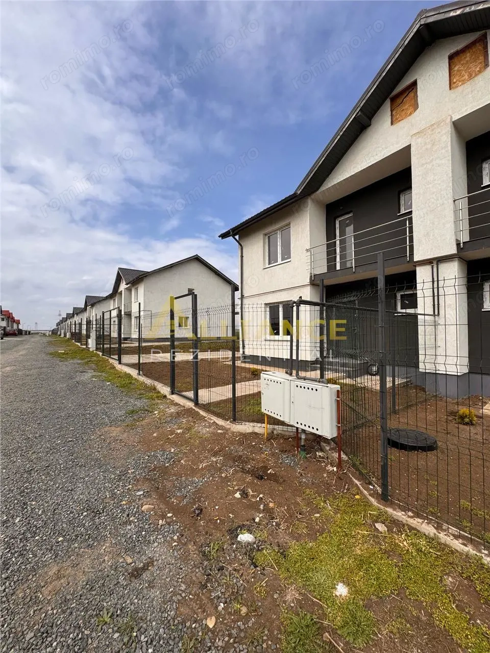 Vila duplex Popesti Leordeni || 125 mp curte mare 292  mp