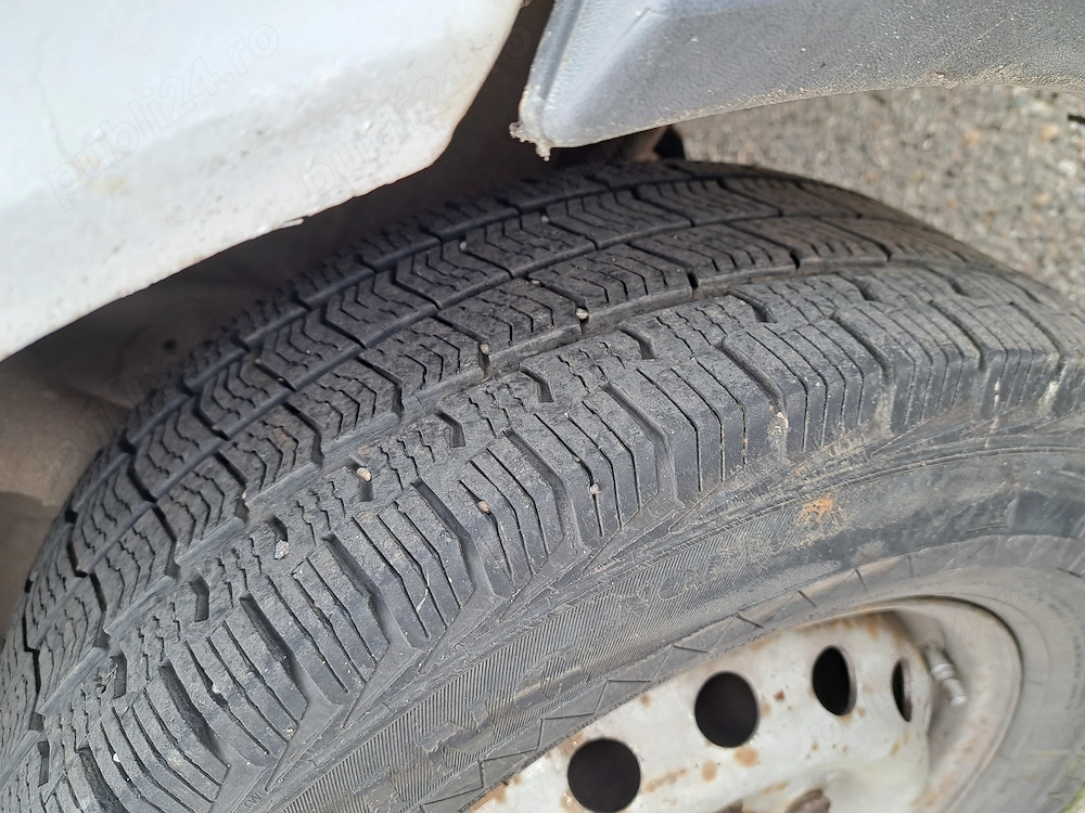 Vand Mercedes Spriter 5 locuri si bena 2.2Cdi,fabricatie 2004