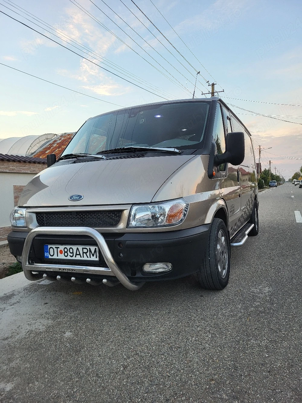  FORD TRANSIT vind sau schimb cu BMW  e90