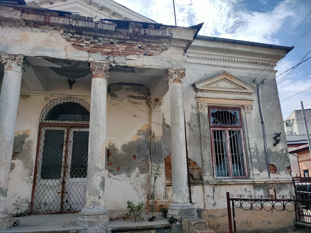 Vânzare imobil str Unirii, nr 23 A